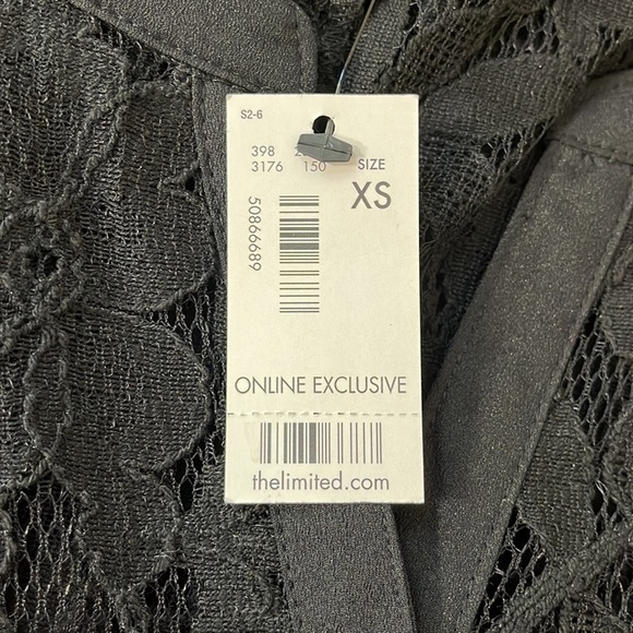The Limited NWT Black Sheer Floral Lace Sleeveless Button Down Shirt - Picture 7 of 9